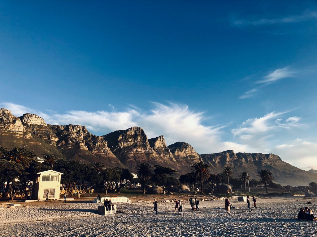 What To Expect During Your Shuttle from Cape Town Airport to Camps Bay